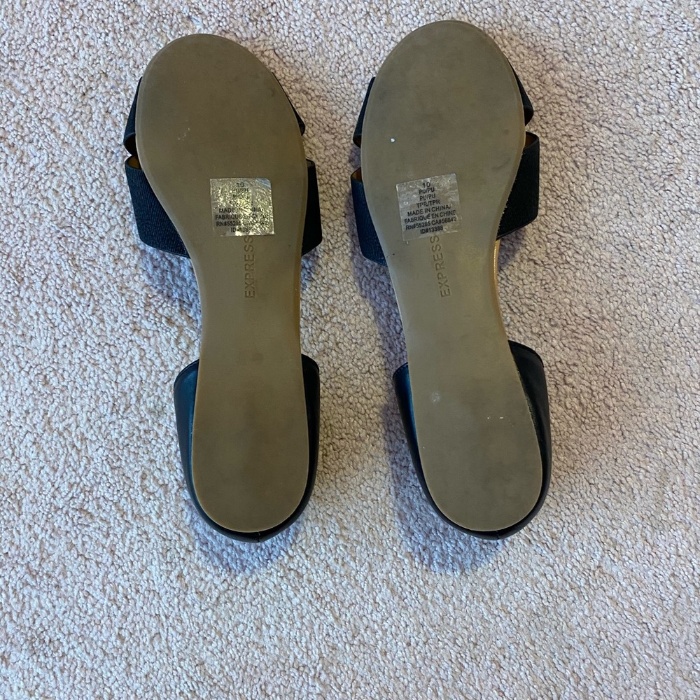 Express Sandals - Picture 4 of 6